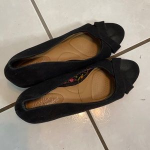 Women’s black dressy platform heels